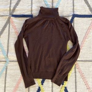 90s thin brown turtleneck